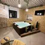Hébergement de vacances Kuca Poli Stare Nuoni Modrušani