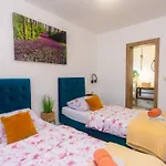 Kuca Poli Stare Nuoni Hébergement de vacances Modrušani