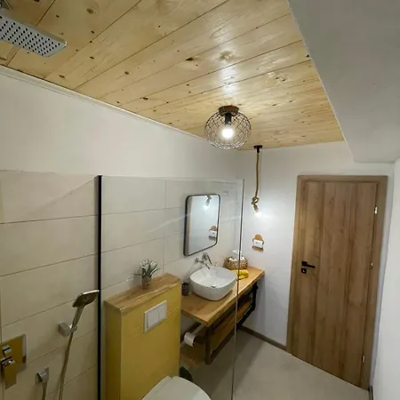 Kuca Poli Stare Nuoni Modrusani