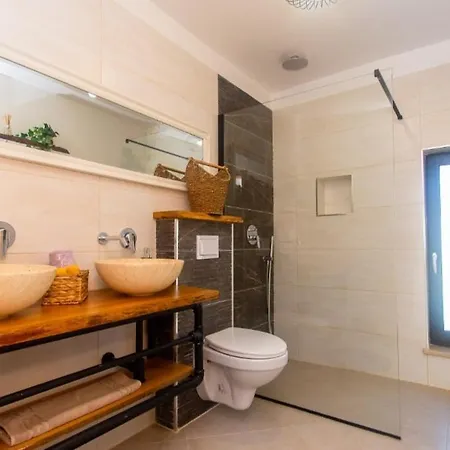 Kuca Poli Stare Nuoni Дом отдыха *