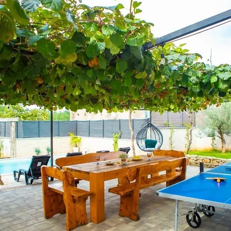 Дом отдыха Kuca Poli Stare Nuoni *