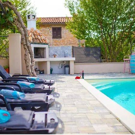 Holiday home Kuca Poli Stare Nuoni