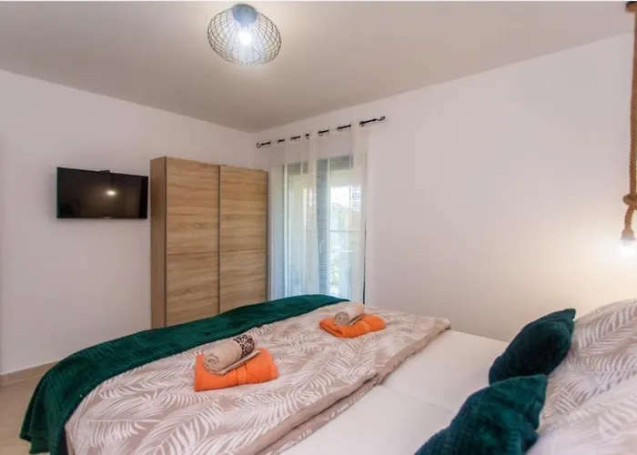 Ferienhaus Kuca Poli Stare Nuoni